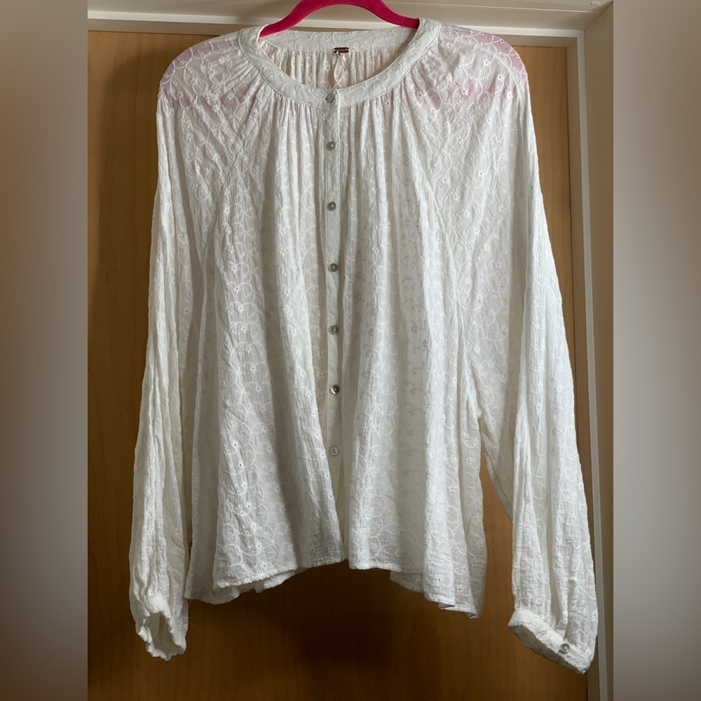 Free People Cottagecore Boho Cotton White Embroided Eyelet Blouse.  Size-Large - Picture 2 of 4